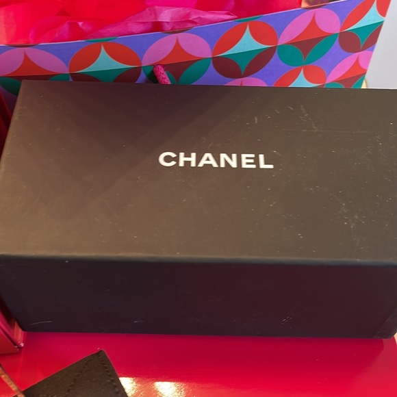 CHANEL Pantos Sunglasses New Collection brand new with kit from Holt Renfrew - Picture 6 of 17